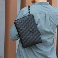 Men's Solid Color Pu Leather Zipper Clutch Bag main image 3