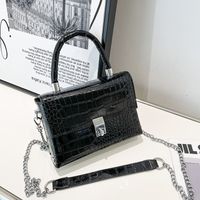 Women's Small Pu Leather Solid Color Streetwear Lock Clasp Handbag sku image 1