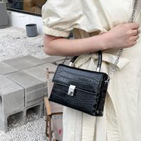 Women's Small Pu Leather Solid Color Streetwear Lock Clasp Handbag main image 4