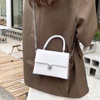 Women's Small Pu Leather Solid Color Streetwear Lock Clasp Handbag main image 5