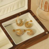 1 Pair Elegant Luxurious Solid Color Plating Inlay 304 Stainless Steel Pearl Zircon 18K Gold Plated Ear Studs main image 2