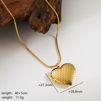 Acero Inoxidable Chapados en oro de 18k Estilo Moderno Estilo Simple Forma De Corazón Collar Colgante Collar De Medallón main image 2
