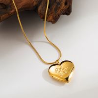 Acero Inoxidable Chapados en oro de 18k Estilo Moderno Estilo Simple Forma De Corazón Collar Colgante Collar De Medallón main image 5