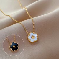 Casual Simple Style Flower Shell Titanium Steel Inlay Shell Women's Pendant Necklace main image 3