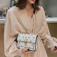 Bolso Pequeño De Verano Para Mujer 2020 Nuevo Bolso De Hombro Estilo Hong Kong Que Combina Con Todo, Bolso Oblicuo Estilo Coreano, Elegante Bolso Cuadrado Pequeño Con Costura Láser main image 1