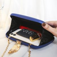 White Red Blue Pu Leather Solid Color Shell Evening Bags main image 3