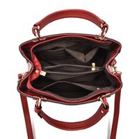 Women's Large Spring&summer Pu Leather Classic Style Diana Bag Handbag main image 4