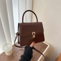 Women's Pu Leather Solid Color Elegant Square Lock Clasp Handbag main image 9