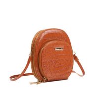 Women's Medium Pvc Solid Color Vintage Style Oval Zipper Shoulder Bag Crossbody Bag main image 4