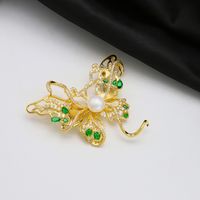 Elegant Butterfly Mixed Materials Plating Pearl Zircon Women's Brooches main image 4