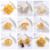Simple Style Flower Butterfly Bow Knot Alloy Inlay Rhinestones Women's Brooches main image 11
