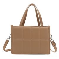 Mujeres Cuero Sintético Color Sólido Estilo Clásico Cuadrado Cremallera Bolso sku image 1