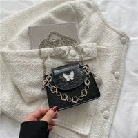 Women's Small Pu Leather Solid Color Butterfly Streetwear Lock Clasp Crossbody Bag sku image 3