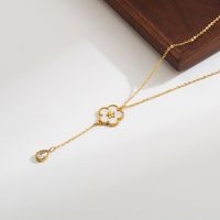 Elegant Simple Style Flower Stainless Steel Arylic Plating Inlay Acrylic Zircon 18K Gold Plated Women's Solitaire Necklace main image 3