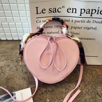 Women's Small Pu Leather Solid Color Streetwear Zipper Handbag main image 1