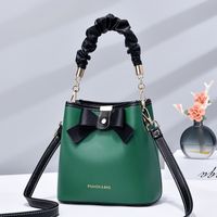 Women's Large Pu Leather Bow Knot Classic Style Magnetic Buckle Handbag sku image 6