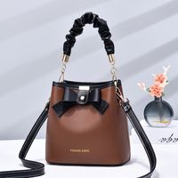 Women's Large Pu Leather Bow Knot Classic Style Magnetic Buckle Handbag sku image 7
