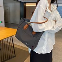 Women's Nylon Solid Color Preppy Style Sewing Thread Zipper Shoulder Bag main image 3