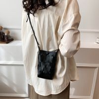 Women's Mini Pu Leather Solid Color Basic Magnetic Buckle Shoulder Bag sku image 4