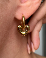 1 Par Casual Lindo Estilo Clásico Pentagrama Forma De Corazón Enchapado Ahuecar Acero Inoxidable 304 Acero Titanio Chapados en oro de 18k Pendientes De Aro sku image 4