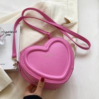 Women's Small Pu Leather Solid Color Fashion Heart-shaped Zipper Crossbody Bag sku image 12