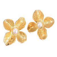 1 Pair Glam Retro Flower Plating Inlay Stainless Steel Artificial Pearls Ear Studs main image 3