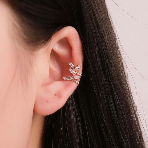 Leaves Curved Diamond Clip Earrings Nhdp155476