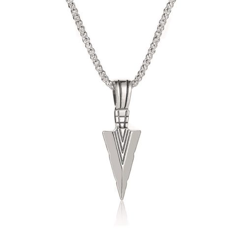 Creative Triangle Spearhead Exaggerated Metal Arrow Pendant Necklace