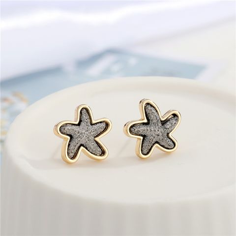 Simple  Small Starfish Earrings