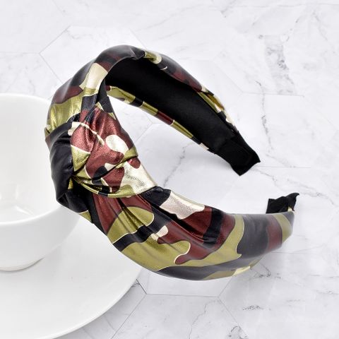 Wide-brimmed Leather Exaggerated Camouflage Knotted Headband