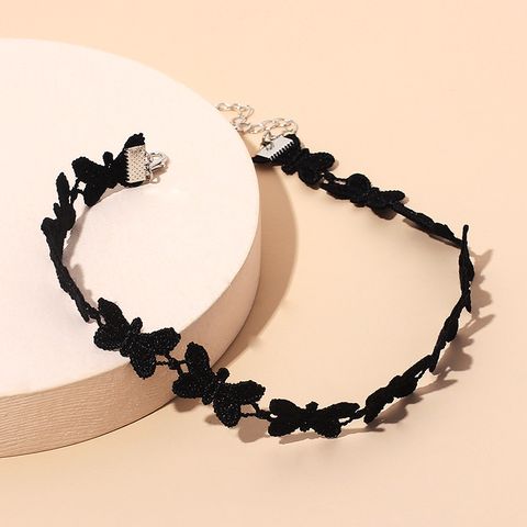 Butterfly  Fashion Vibrato New Lace Short  Necklace