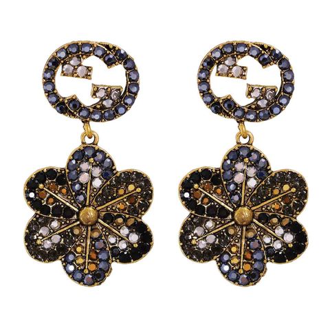 Diamond-studded Colorful Round G Flower Earrings