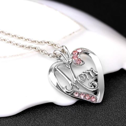New Fashion Creative Mother's Day Gift Mom Love Diamond Pendant Necklace Nihaojewelry Wholesale