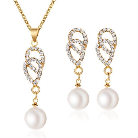 New Fashion Diamond Drop Two Piece Necklace Earring Pearl Set Decoration Wholesale