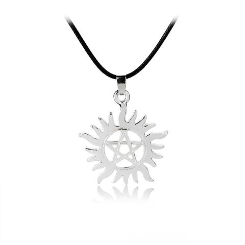 Explosion Necklace Male Clavicle Chain Personality Evil Power Necklace Fashion Pentagram Sun Necklace