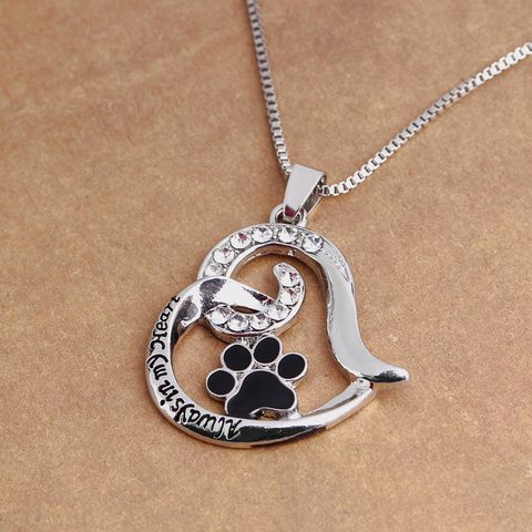 Fashion New Love-shaped Dog Paw Diamond Lettering Necklace