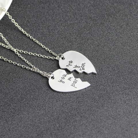 Hot-selling English Lettering Two-petal Stitching Love-shaped Alloy Pendant Necklace