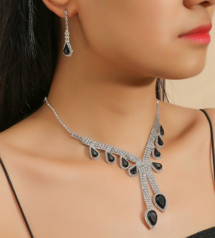 Women's Alloy Rhinestone Necklace And Earring Set