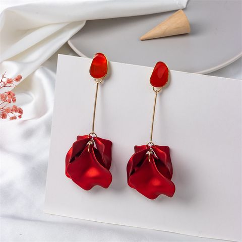Retro European And American Style Red Petal Leaf Earrings