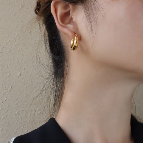 European And American Simple C-shaped Geometric Titanium Steel 18k Gold Plated Earrings