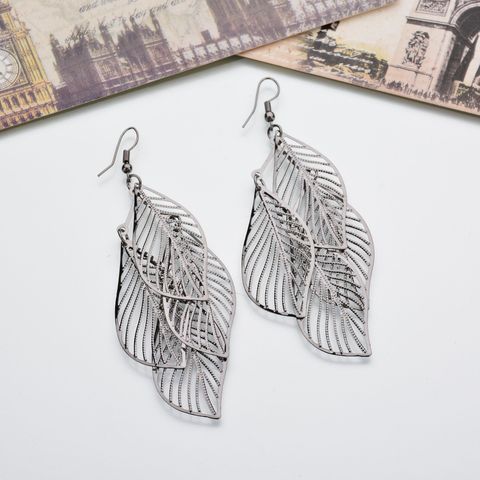 Fashion Geometric Leaf Multi-layer Metal Hollow Leaf Earrings