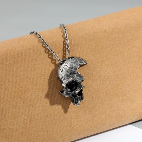 Gothic Half Skull Necklace Nhll128070