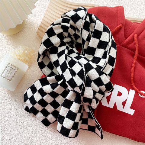Black And White Checkerboard Plaid Knitted Woolen Scarf