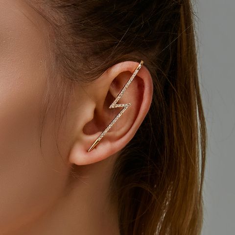 Fashion Zircon Piercing Lightning Diamond Earrings Wholesale
