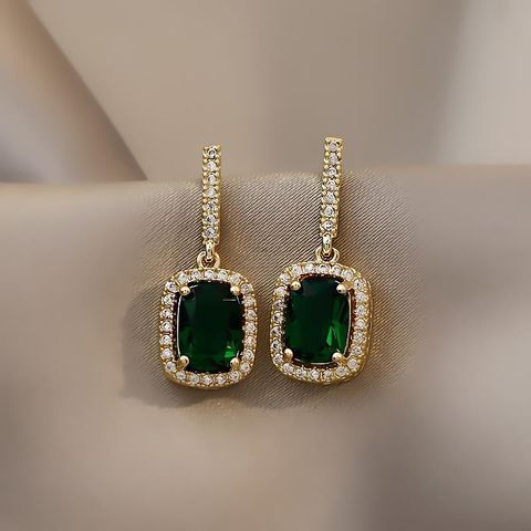 Fashion Simplicity Flashing Diamond Imitation Emerald Hypoallergenic Earrings