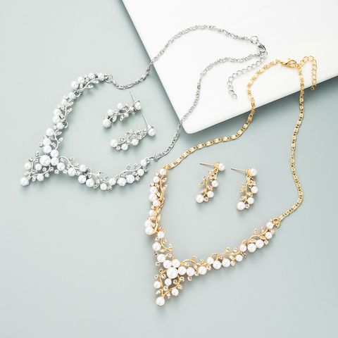 Conjunto De Collar De Pendientes De Diamantes De Imitación De Perlas Con Incrustaciones De Hojas De Flores Retro