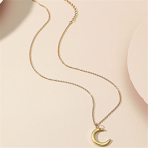 Wholesale Jewelry Simple Moon Pendant Titanium Steel Necklace