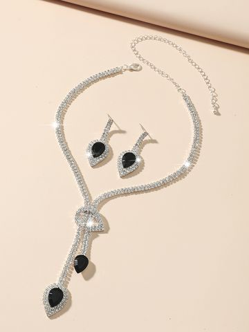 Wholesale Korean Geometric Crystal Necklace Earring Two-piece Set Nihaojewelry