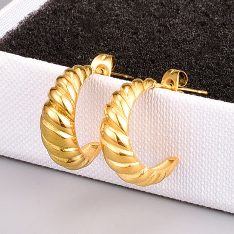 E107ns New Titanium Steel Gold-plated Twist Hoop Earrings Fashionable 18k Gold-plated Horn Round Earrings