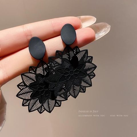 Exaggerated Black Flower Earrings Temperament Ear Jewelry